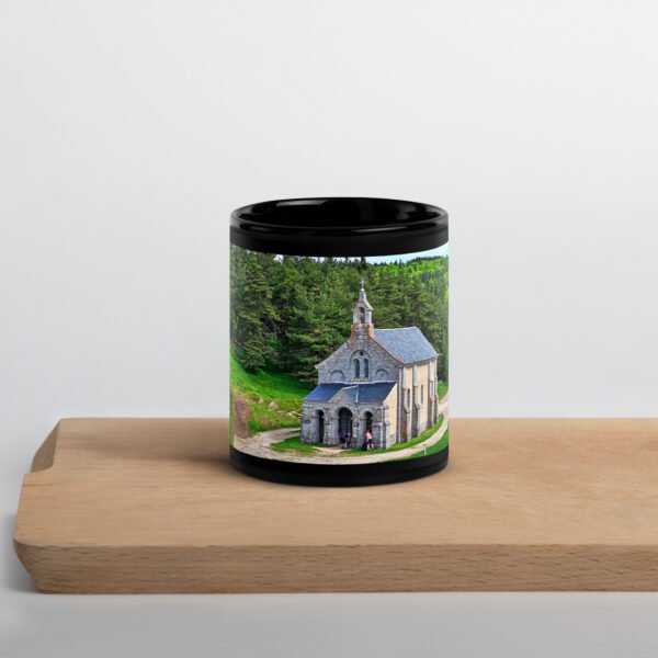 black glossy mug chapelle saint roch mémoire du chemin, prière des pierres