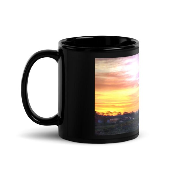 black glossy mug la lumière et la paix. la vierge de saugues