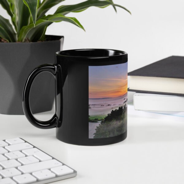 black glossy mug chabannes au réveil des brumes