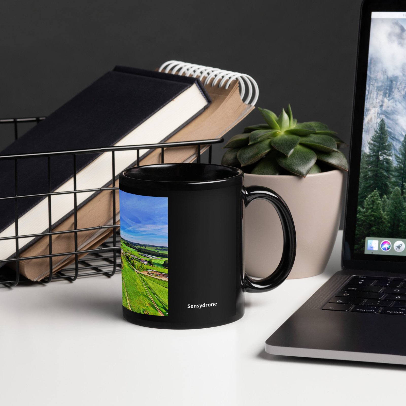 black glossy mug la chaze, sur la route des pèlerins black glossy mug la chaze, sur la route des pèlerins