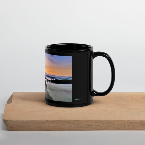 black glossy mug chabannes au réveil des brumes