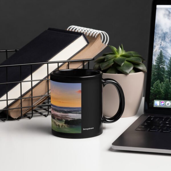 black glossy mug l’aube mystique de chabannes