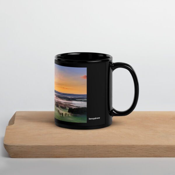 black glossy mug l’aube mystique de chabannes