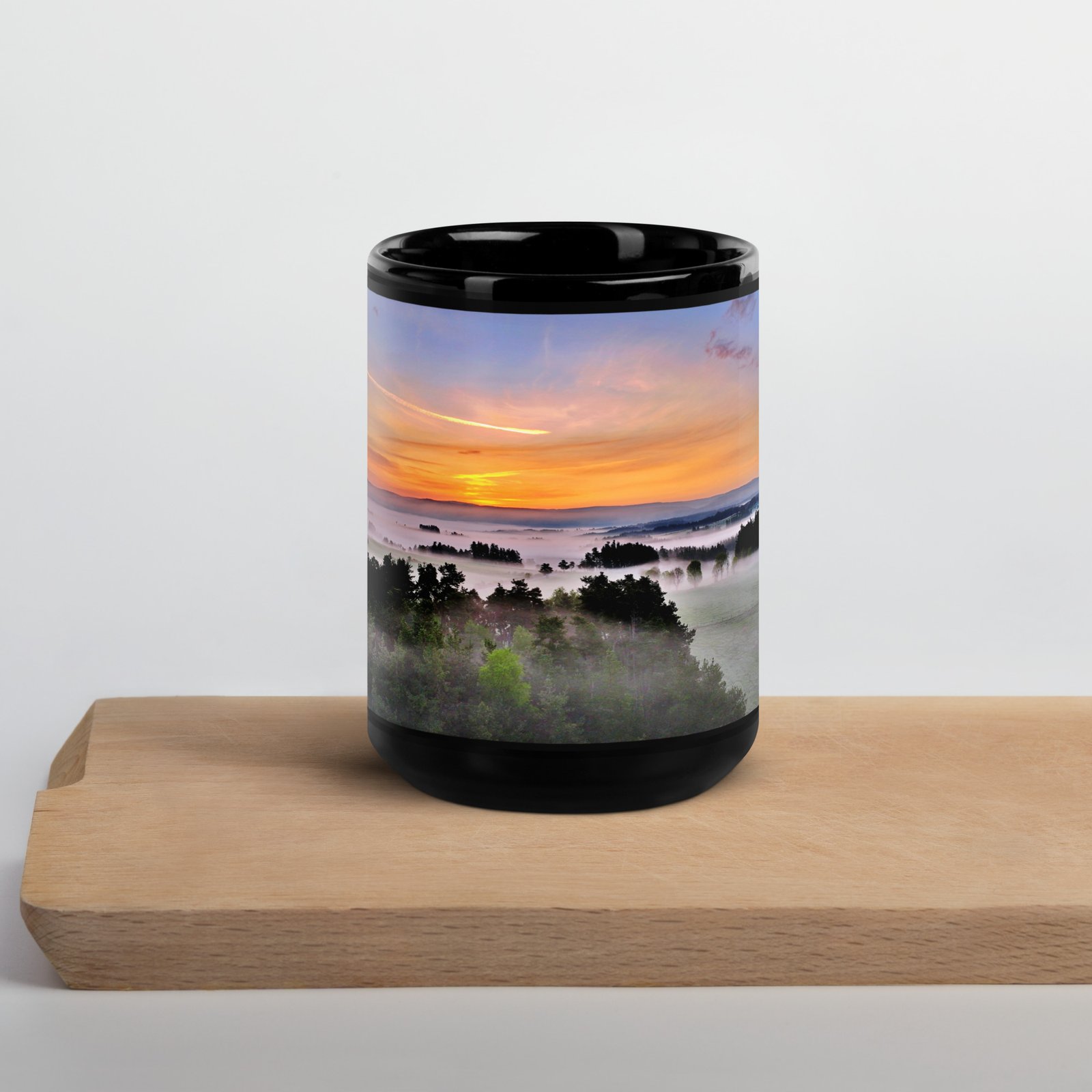 black glossy mug chabannes au réveil des brumes black glossy mug chabannes au réveil des brumes