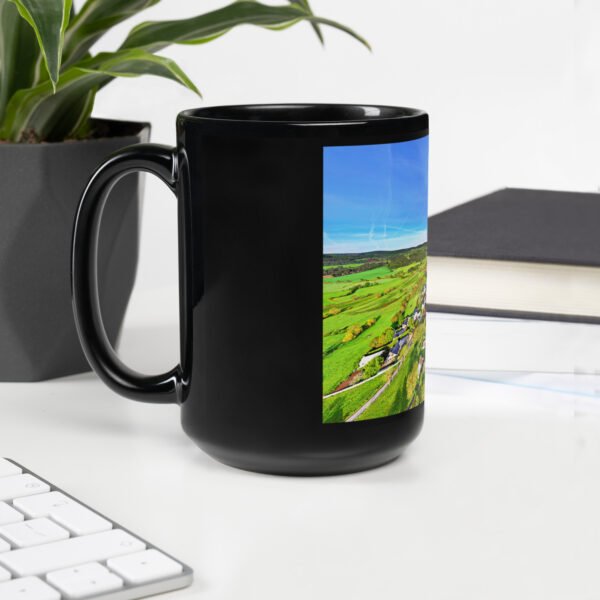black glossy mug chabannes au réveil des brumes