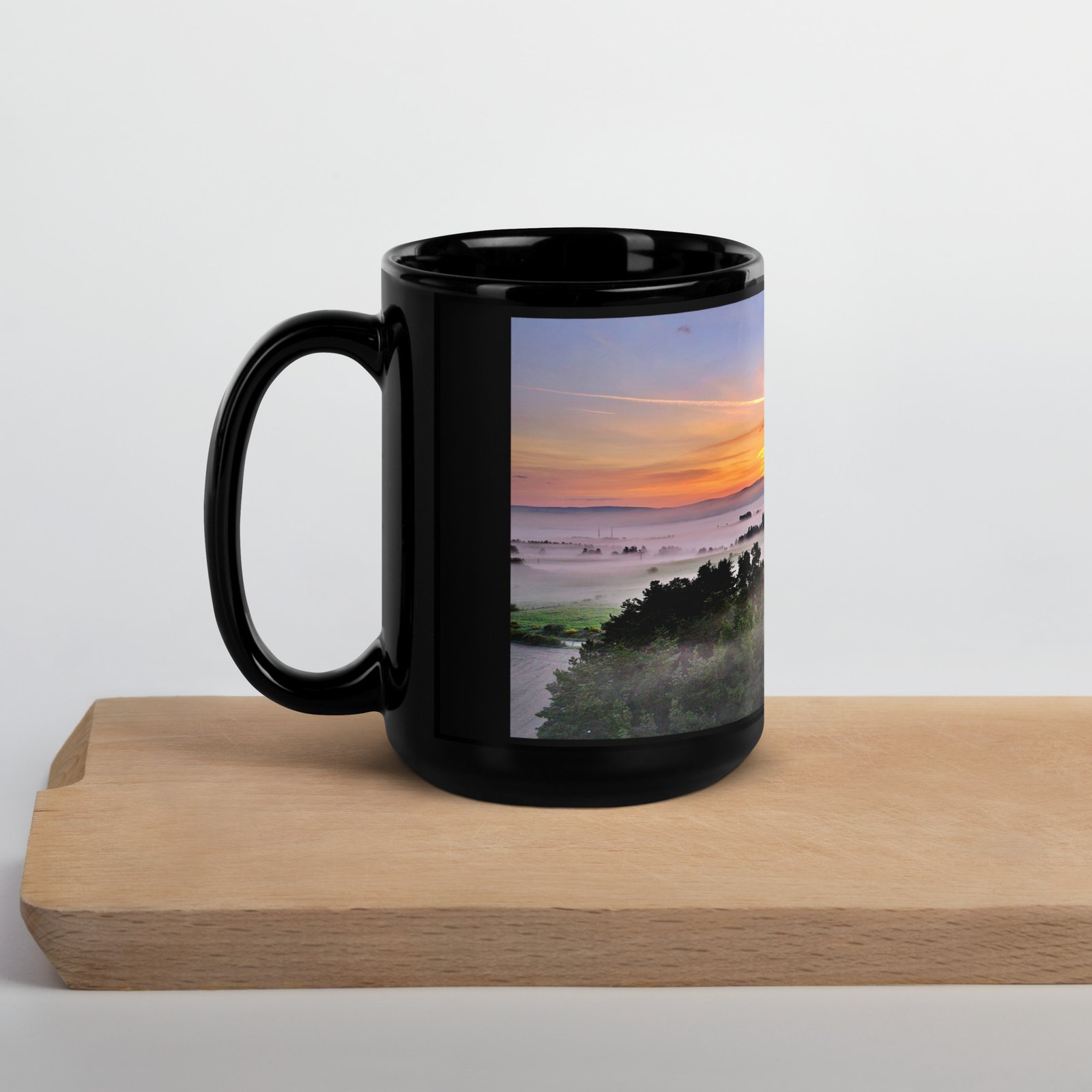 black glossy mug chabannes au réveil des brumes black glossy mug chabannes au réveil des brumes