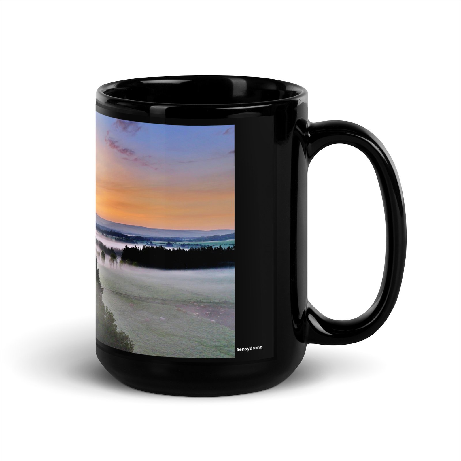 black glossy mug chabannes au réveil des brumes black glossy mug chabannes au réveil des brumes