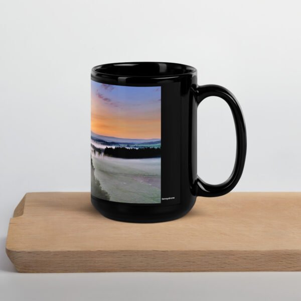 black glossy mug chabannes au réveil des brumes