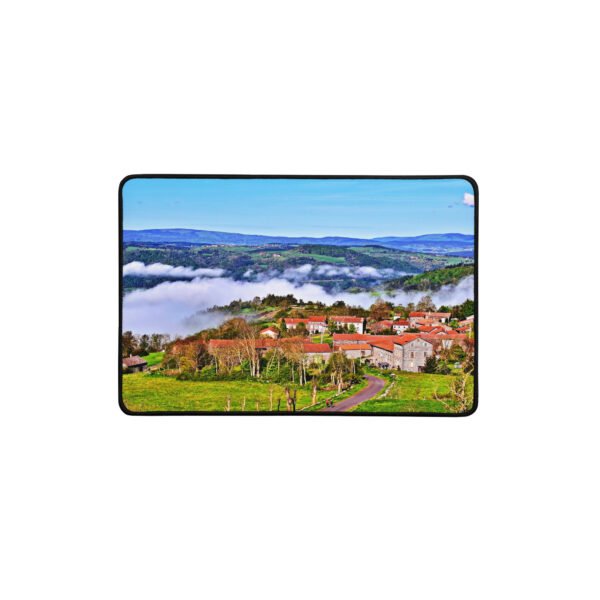 sous main saint didier dallier, village suspendu aux nuages
