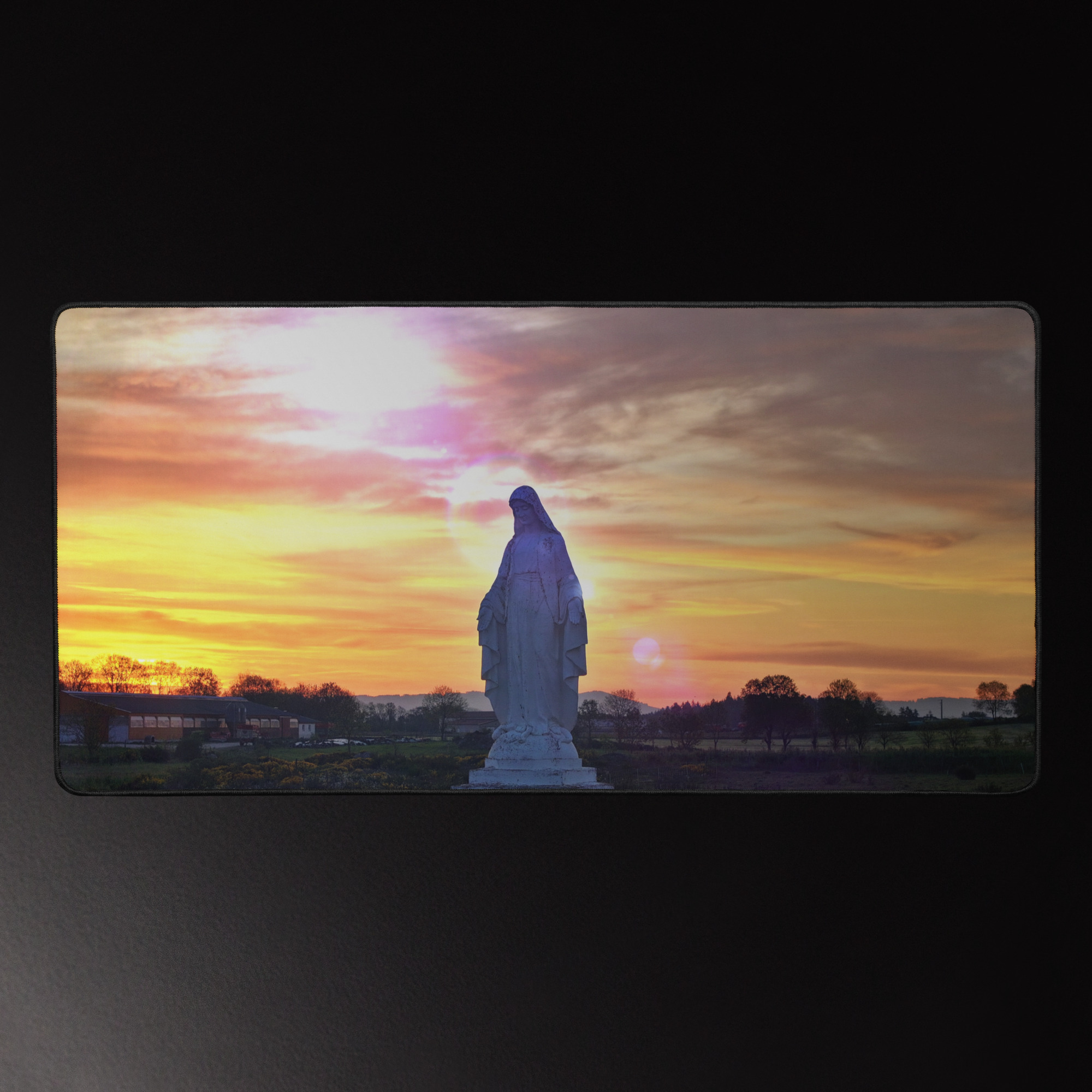 sous main la lumire et la paix. la vierge de saugues sous main la lumire et la paix. la vierge de saugues