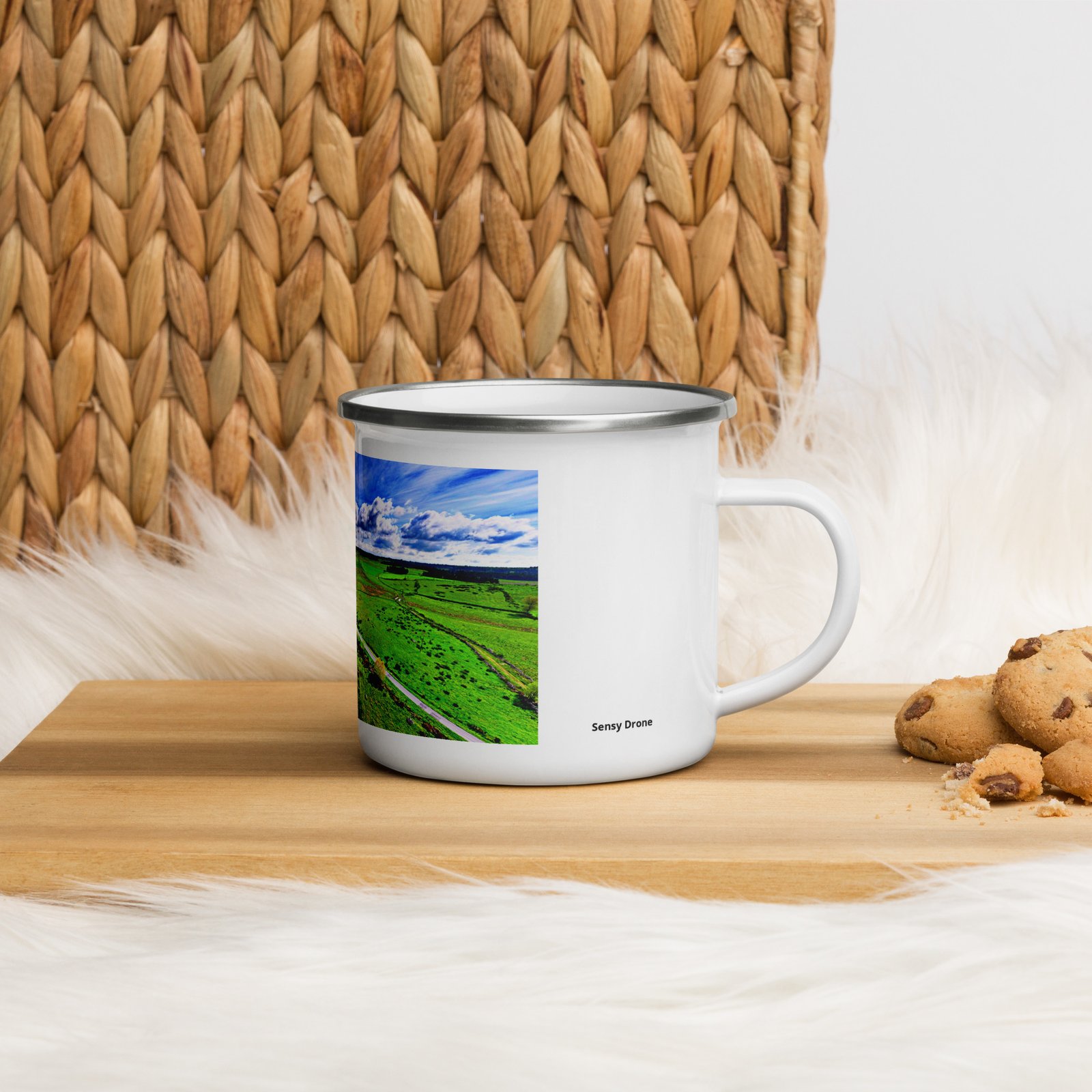 mug émaillé le moulin de la folle, au fil de leau mug émaillé le moulin de la folle, au fil de leau