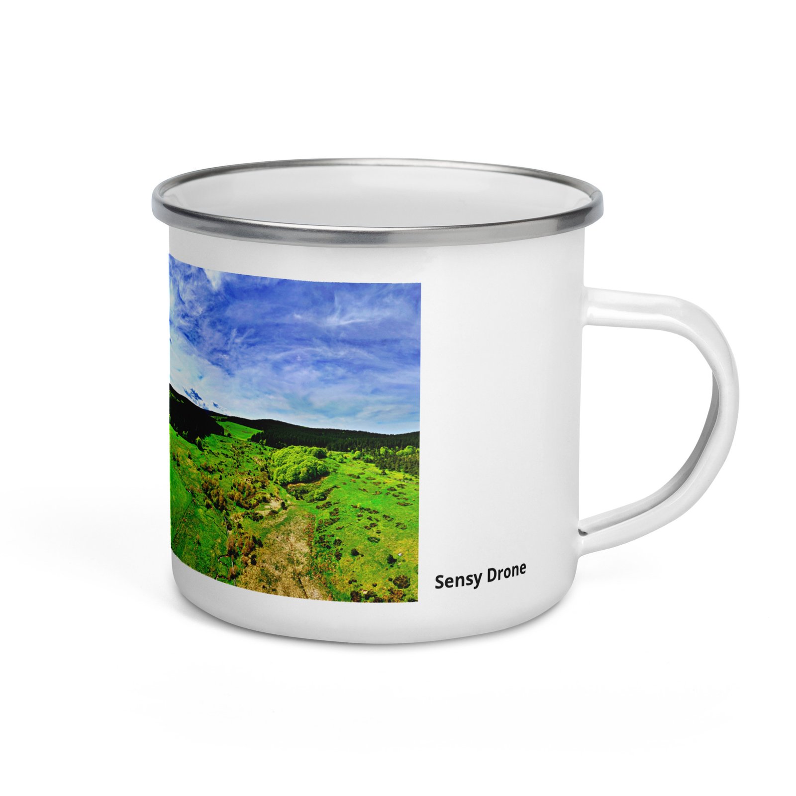 mug émaillé le domaine du sauvage, ancienne domerie des templiers en 1217. mug émaillé le domaine du sauvage, ancienne domerie des templiers en 1217.
