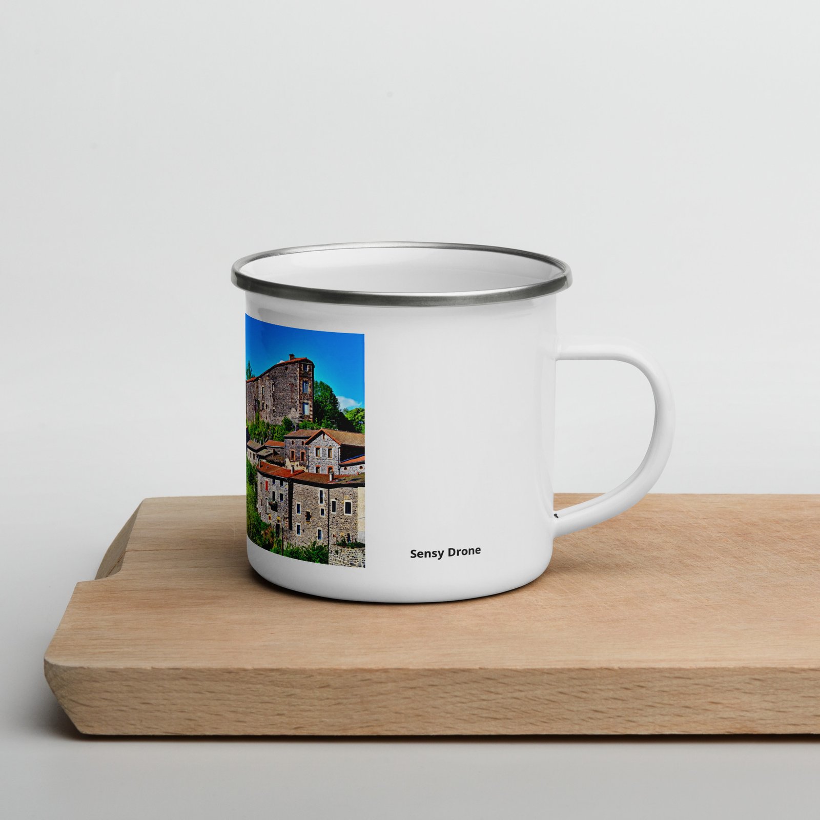 mug émaillé eglise du xiii et vestiges du château féodal mug émaillé eglise du xiii et vestiges du château féodal