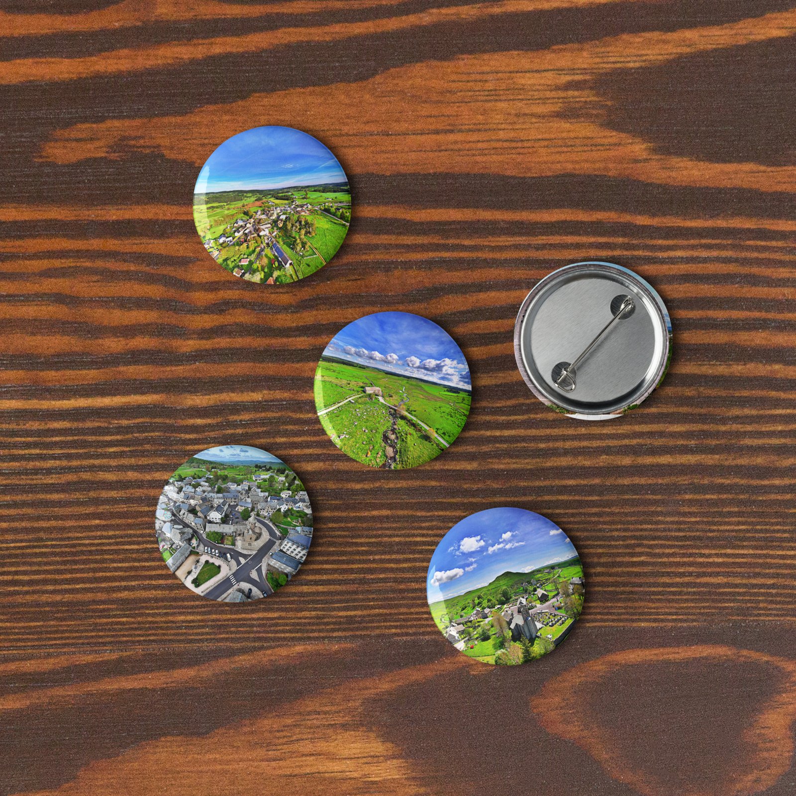 set de pins « chemin de compostelle » – d'aumont aubrac à nasbinals set de pins « chemin de compostelle » – d'aumont aubrac à nasbinals