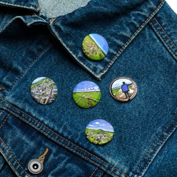 set de pins « chemin de compostelle » – d'aumont aubrac à nasbinals