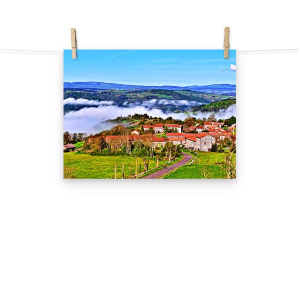 poster saint didier d’allier, village suspendu aux nuages
