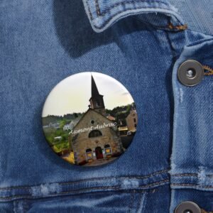 pin photo — aumont aubrac | l’église au cœur du village