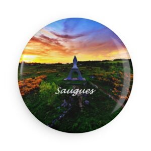 aimant décoratif rond – la vierge de saugues au coucher du soleil (chemin de compostelle)