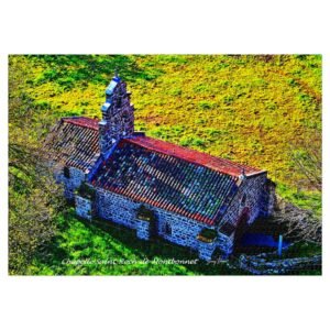 puzzle photo aérienne — chapelle saint roch de montbonnet, silence et pierres volcaniques