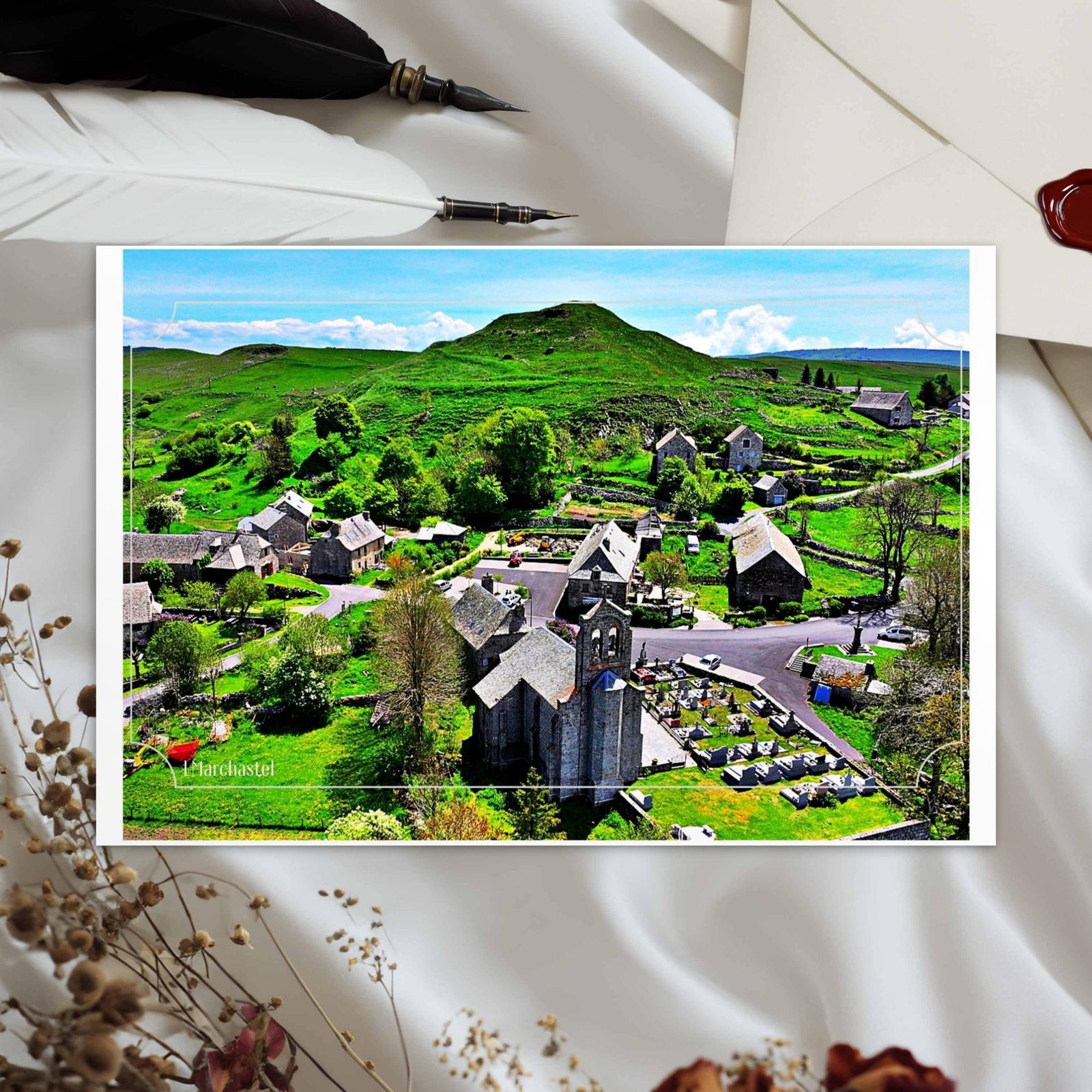 carte postale compostelle – marchastel, village perché sur les immensités de l’aubrac carte postale compostelle – marchastel, village perché sur les immensités de l’aubrac