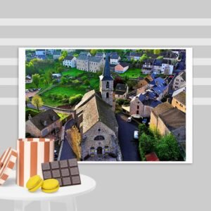 carte postale compostelle – aumont aubrac, l’église rassemble